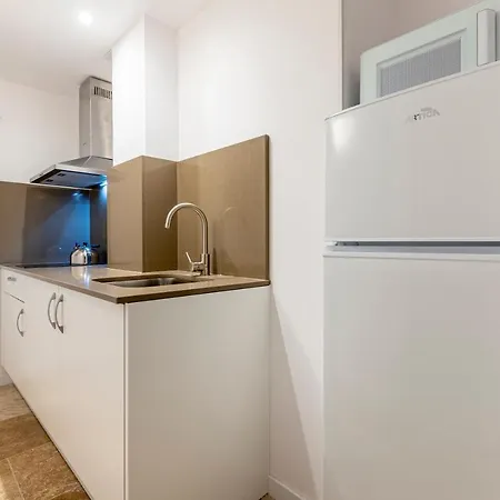 Bajo Interior Sin Ventana En Barri Port Maritim Apartment Tarragona Exterior photo