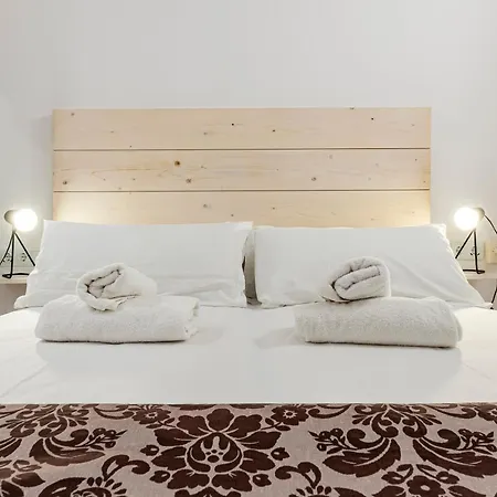 Bajo Interior Sin Ventana En Barri Port Maritim Apartment Tarragona Exterior photo